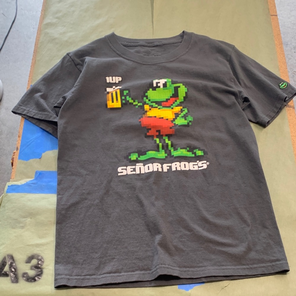 Señor Frog's Kids Pixel Frog Tee - Charcoal size S